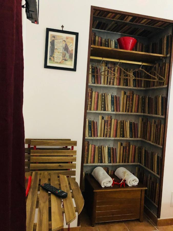 A Casa Di Claudia Appartement Napels Buitenkant foto