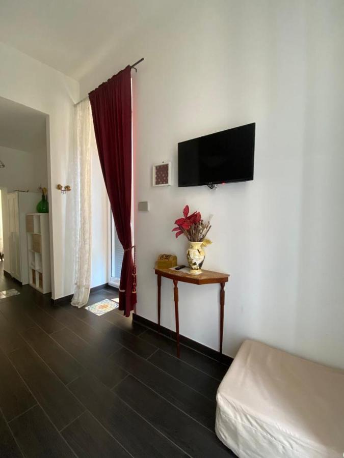 A Casa Di Claudia Appartement Napels Buitenkant foto