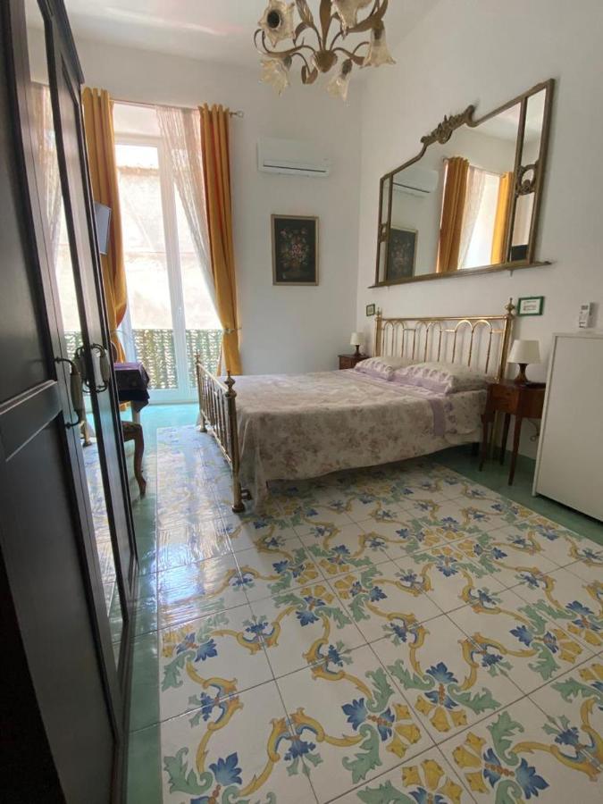 A Casa Di Claudia Appartement Napels Buitenkant foto