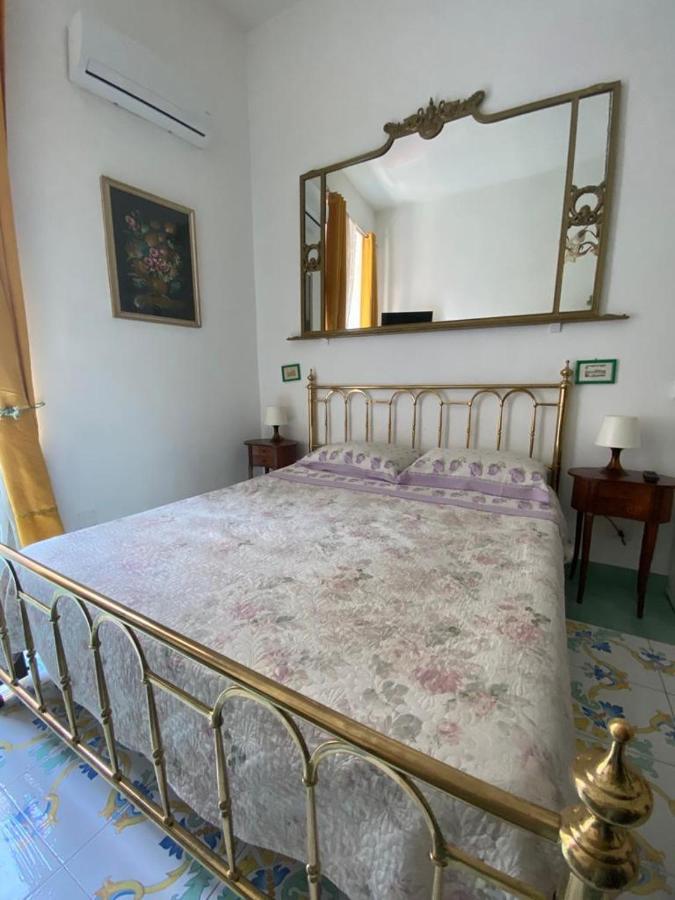 A Casa Di Claudia Appartement Napels Buitenkant foto