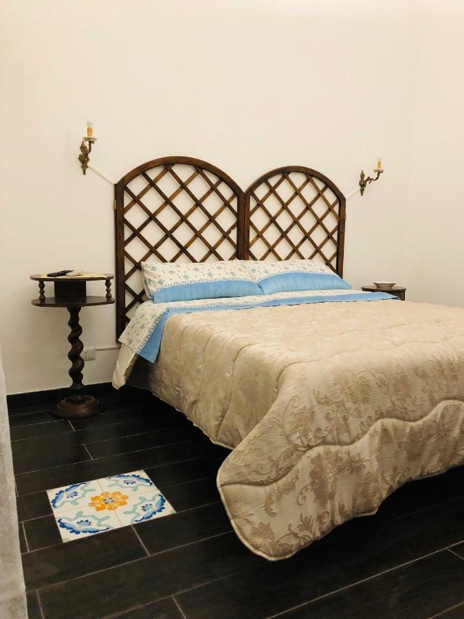 A Casa Di Claudia Appartement Napels Buitenkant foto