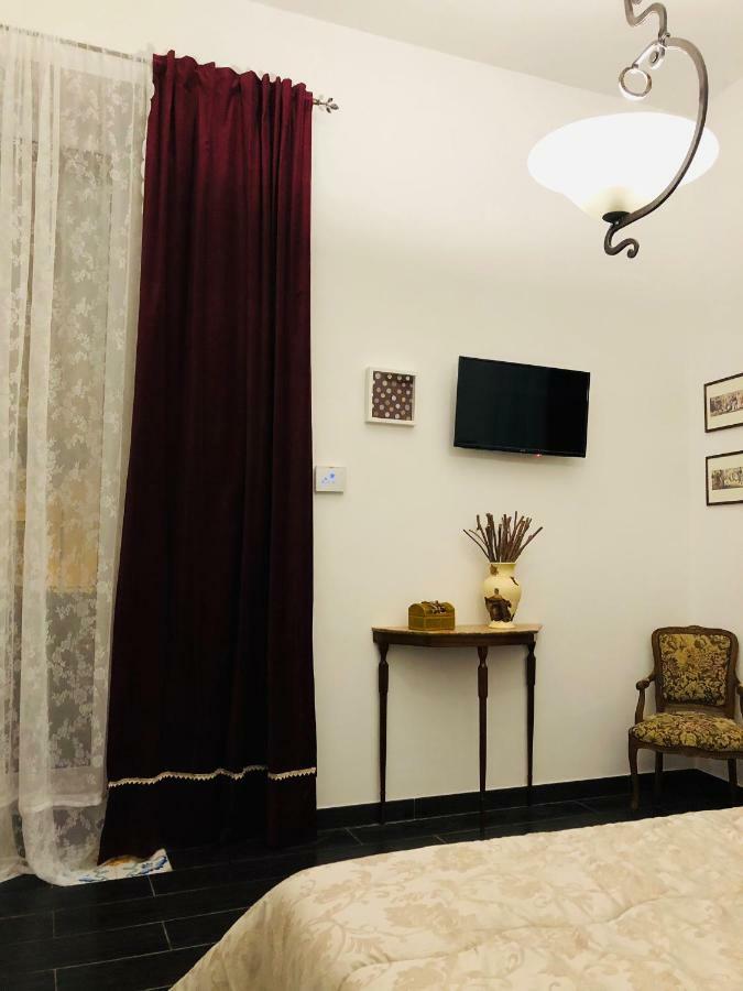 A Casa Di Claudia Appartement Napels Buitenkant foto
